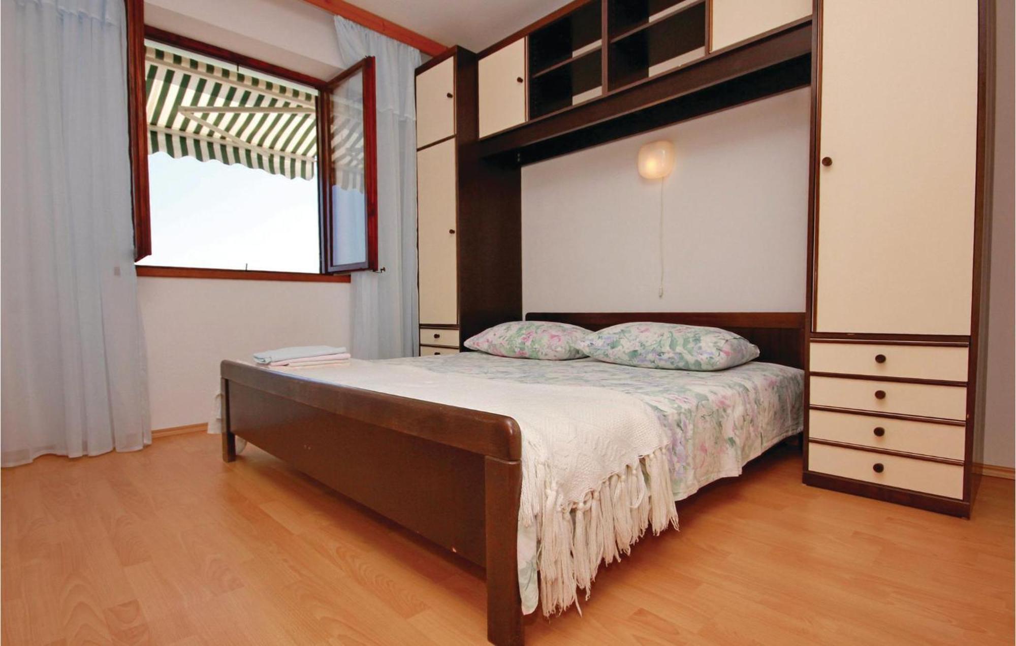 Beautiful Apartment In Prizba With Wifi Extérieur photo